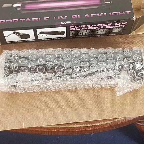 Arachnid Portable Lightweight Self Standing 4W Battery Operated UV Blacklight - Picture 14 of 16